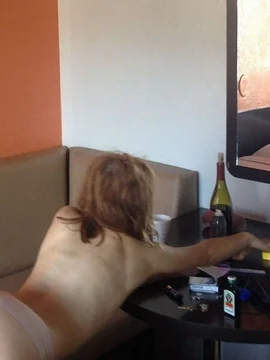 Украденные интимные фото Эмили Браунинг - 55