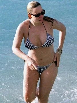 Мэрайя Кэри в нижнем белье или купальнике - 38