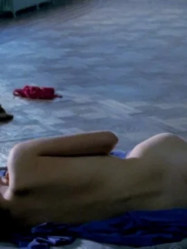 Голая Марион Котийяр в кино - 43