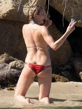 Кэмерон Диас в бикини - 47