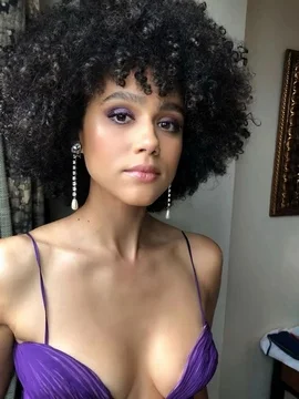 Натали Эммануэль в нижнем белье или купальнике - 08