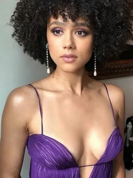 Натали Эммануэль в нижнем белье или купальнике - 09