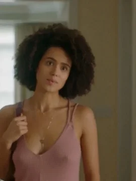 Голая Натали Эммануэль в кино - 25