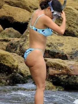 Сальма Хайек в нижнем белье или купальнике - 22