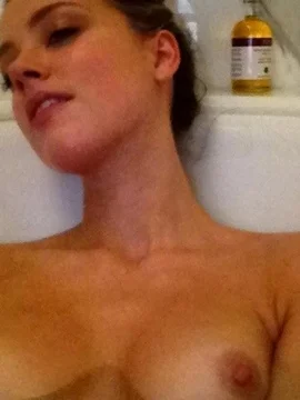 Украденные фото голой Эмбер Хёрд - 62