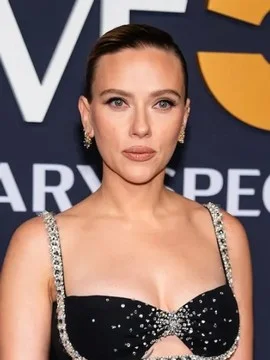 Голая Скарлетт Йоханссон