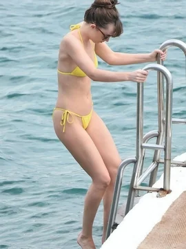 Голая Дакота Джонсон - 13