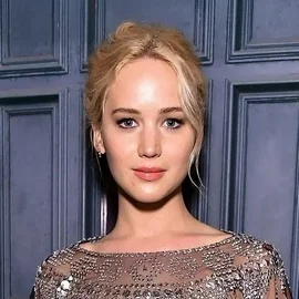 Дженнифер Лоуренс