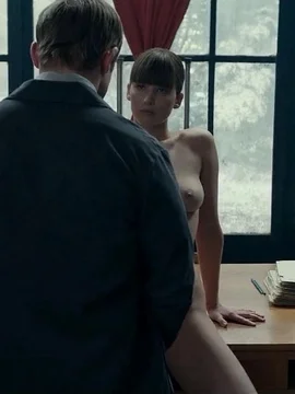 Голая Дженнифер Лоуренс в кино - 30