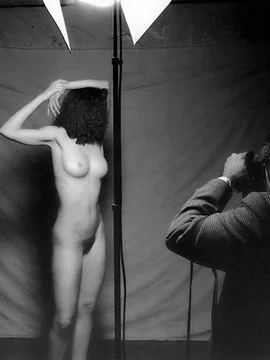 Полностью голая Мадонна - 74