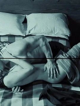 Голая Элизабет Олсен - 36