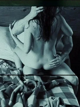 Голая Элизабет Олсен - 39