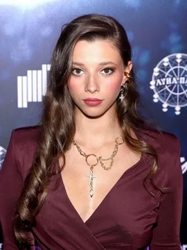 Голая Полина Гухман