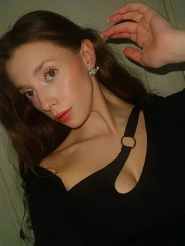 Красивые фото Полины Гухман - 06