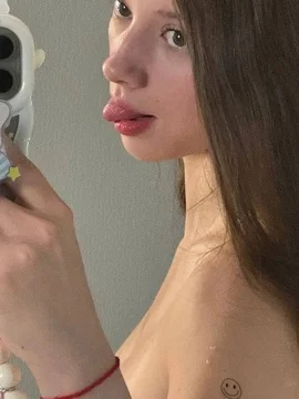 Красивые фото Полины Гухман - 11