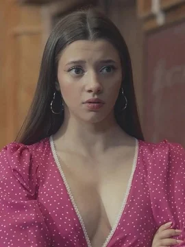 Голая Полина Гухман в кино - 36