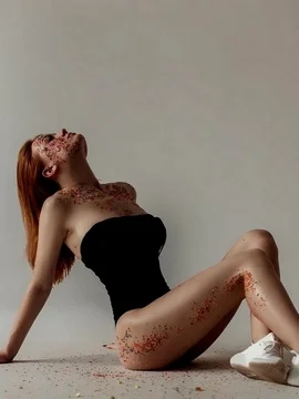 Даша Дошик в нижнем белье или купальнике - 13