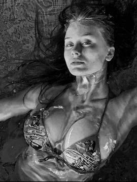 Даша Дошик в нижнем белье или купальнике - 30