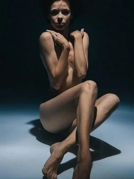 Голая Екатерина Шпица в эротической фотосессии - 40