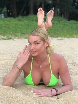 Анастасия Волочкова в купальнике - 41